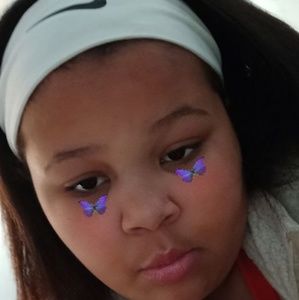 Meet your Posher, Tiara